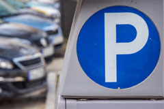 Parkolás díjmentesen